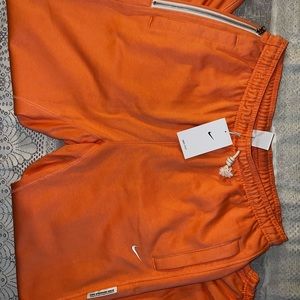 Peach colored Nike Men’s Basketball Joggers Size Large